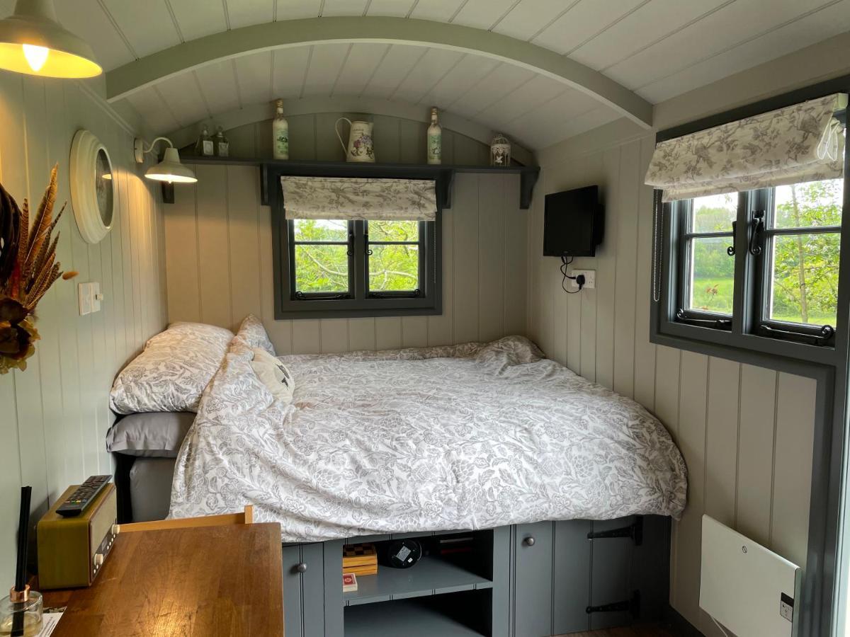 Greatwood Shepherds Hut Μπατλ Εξωτερικό φωτογραφία