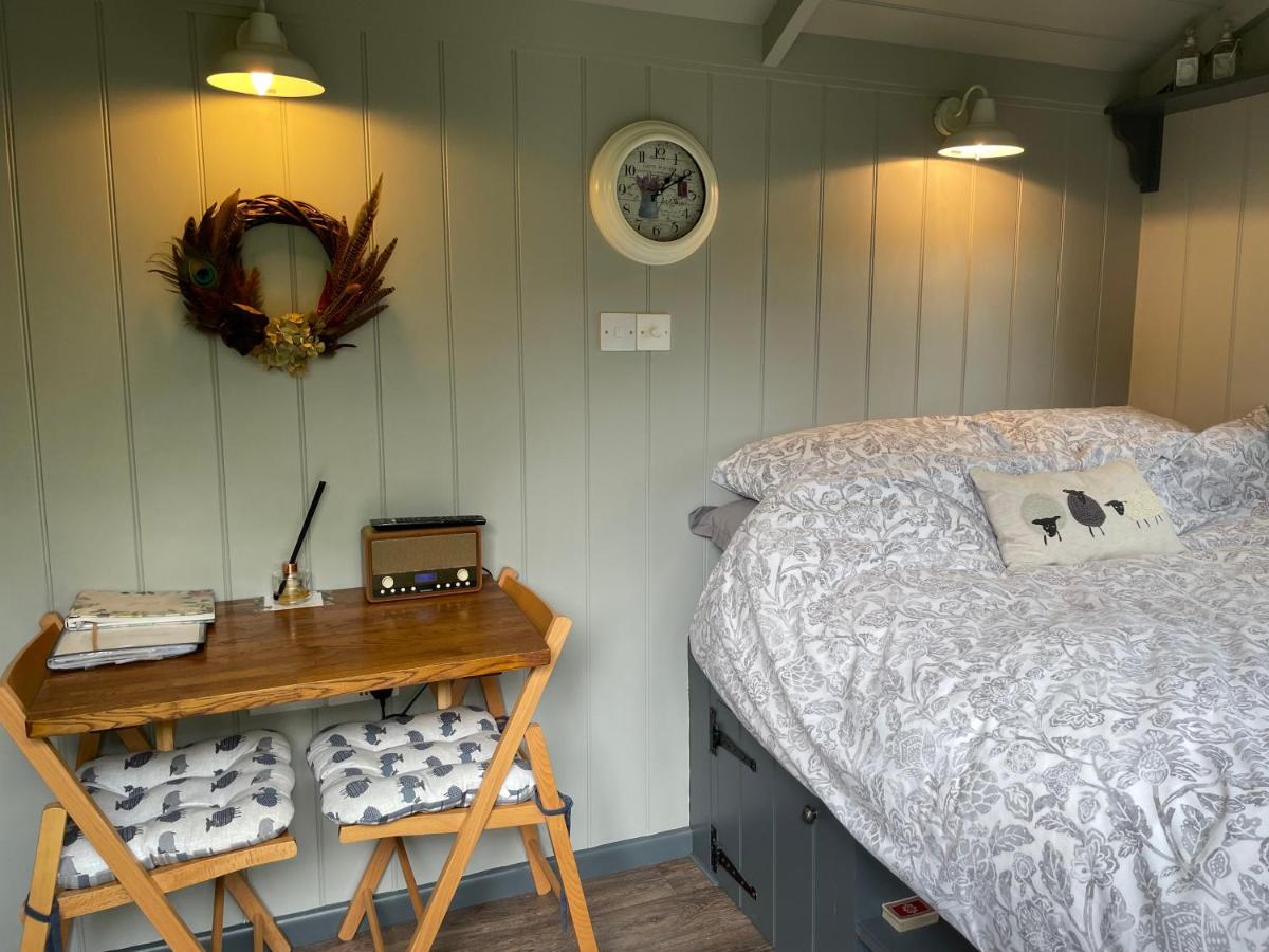 Greatwood Shepherds Hut Μπατλ Εξωτερικό φωτογραφία