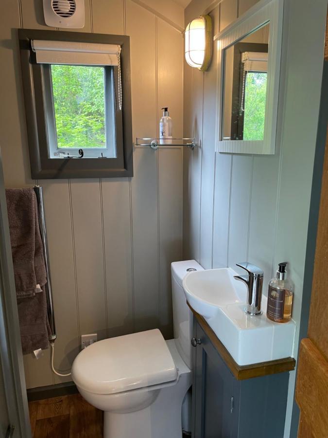 Greatwood Shepherds Hut Μπατλ Εξωτερικό φωτογραφία