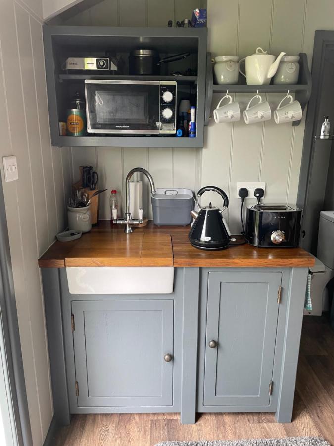 Greatwood Shepherds Hut Μπατλ Εξωτερικό φωτογραφία